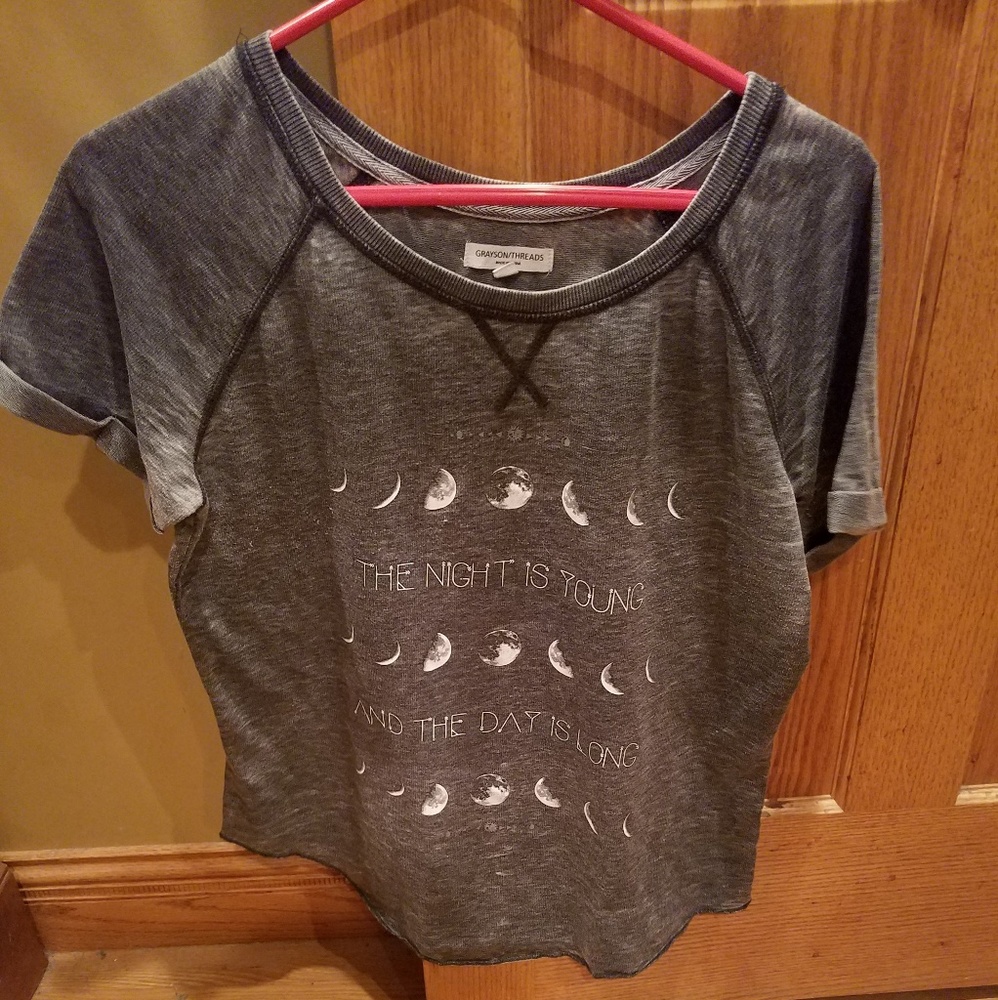 Grey top